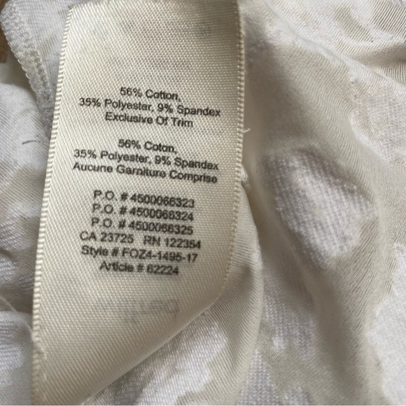 Wilfred Anvers shirt top embossed floral open split back white sheer XXS Aritzia - Picture 7 of 10